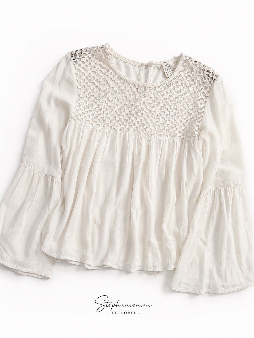 Women’s Boho Lace Blouse & Drawstring Shorts 2-Piece Set - Picture 2 of 9